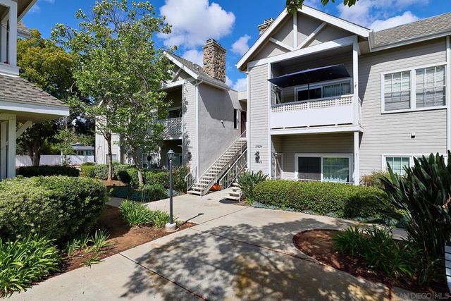 13826 Midland Rd, Poway, CA 92064