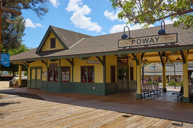 13826 Midland Rd, Poway, CA 92064