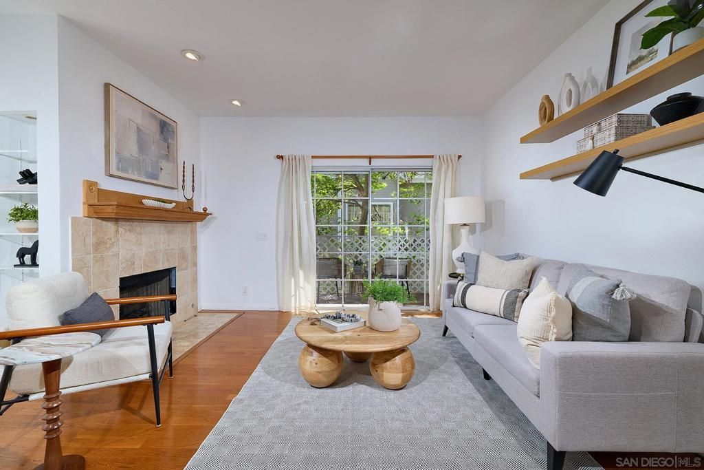 13826 Midland Rd, Poway, CA 92064