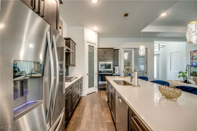 4413 SE 13th PL, Cape Coral, FL 33904