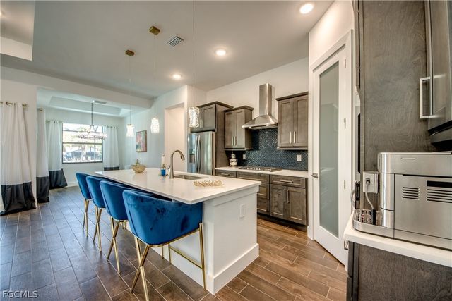 4413 SE 13th PL, Cape Coral, FL 33904