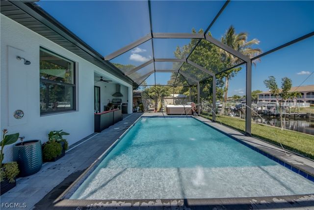 4413 SE 13th PL, Cape Coral, FL 33904