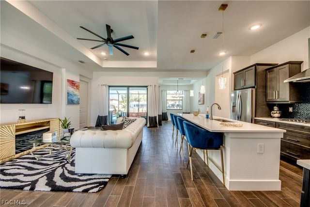 4413 SE 13th PL, Cape Coral, FL 33904