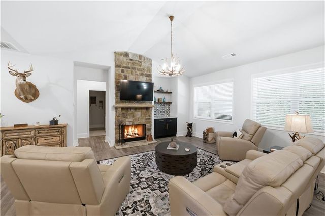 332 Cherokee Drive, Waleska, GA 30183