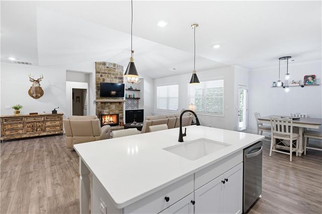 332 Cherokee Drive, Waleska, GA 30183