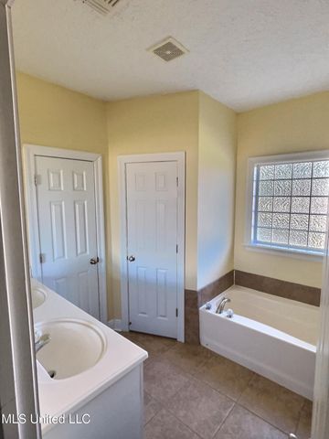 11 Ozark Place, Perkinston, MS 39573