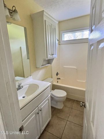 11 Ozark Place, Perkinston, MS 39573