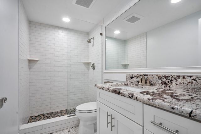 200 Waterway Road 204, Tequesta, FL 33469