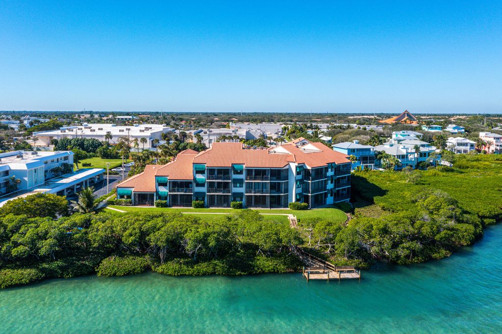 200 Waterway Road 204, Tequesta, FL 33469
