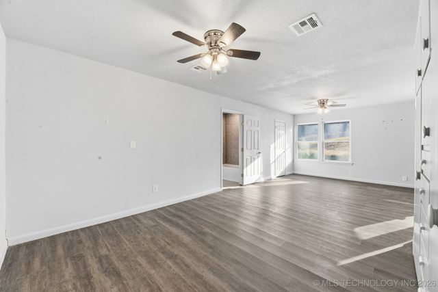 40682 N 3950 Road, Skiatook, OK 74070