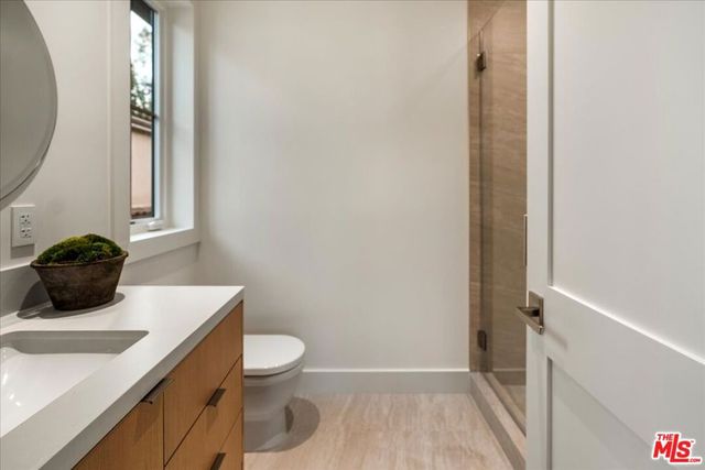 541 S Westgate Avenue, Los Angeles, CA 90049