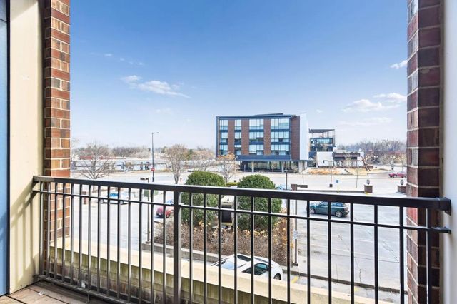 4525 Park Commons Dr 205, Saint Louis Park, MN 55416