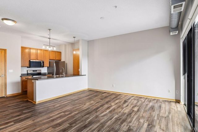 4525 Park Commons Dr 205, Saint Louis Park, MN 55416