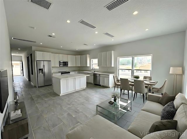 909 PECAN AVENUE, Sanford, FL 32771