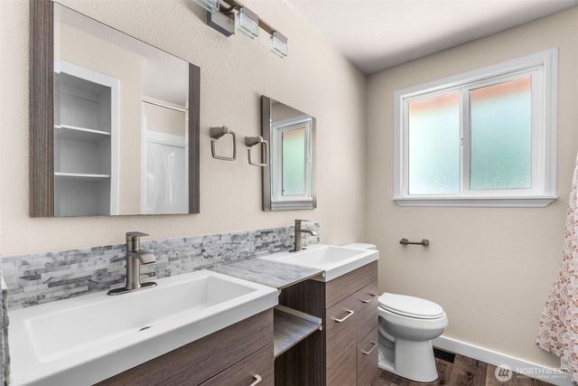21603 125th Street Ct E, Bonney Lake, WA 98391