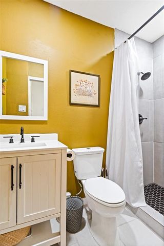 7010 Kinney Street, Houston, TX 77087