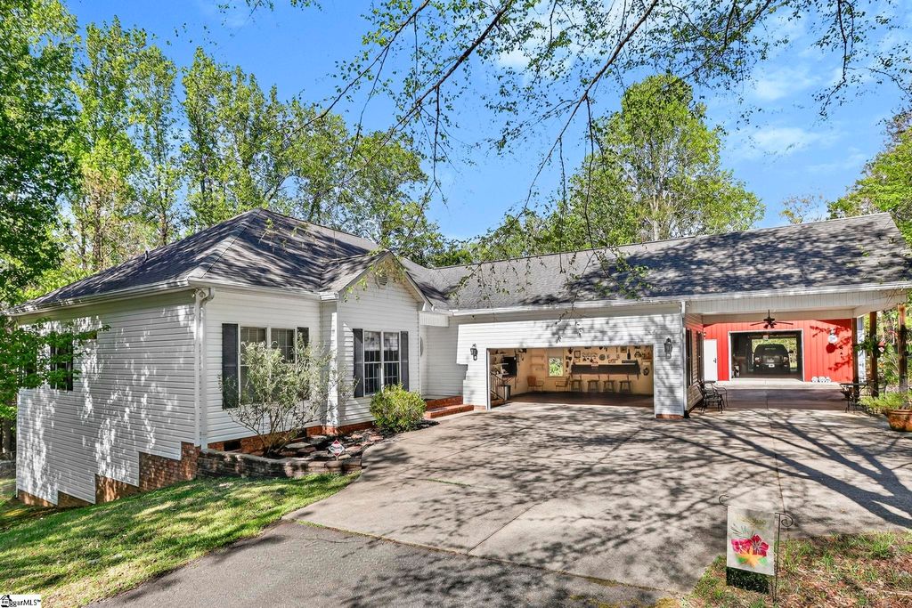 181 Lake Drive, Greer, SC 29651