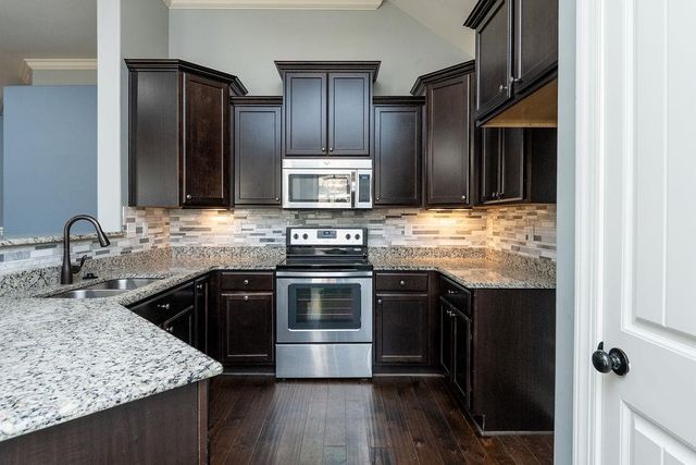 7116 GRASSLAND CV, Bartlett, TN 38002
