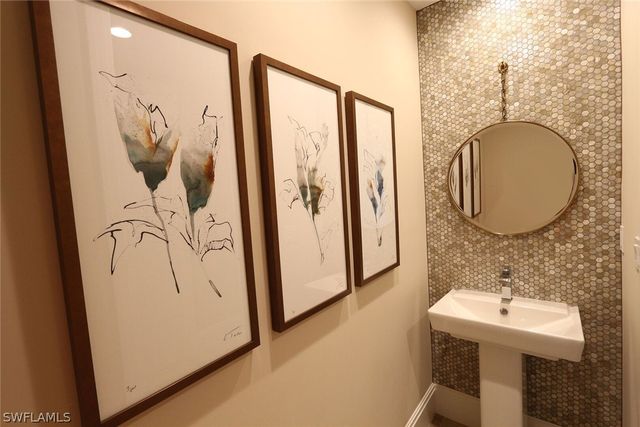 1135 3rd AVE S 517, Naples, FL 34102