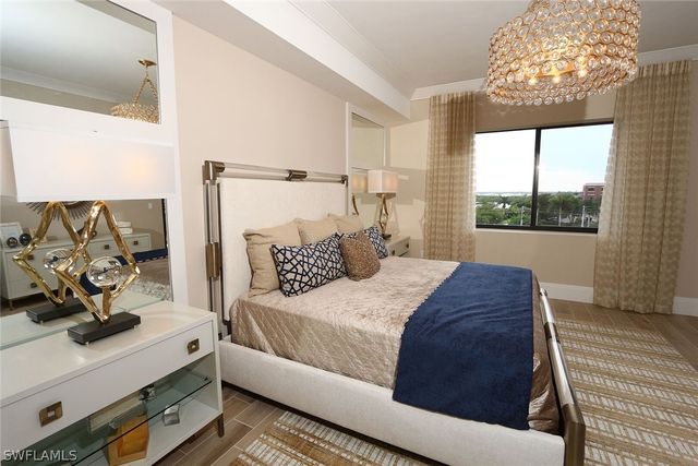 1135 3rd AVE S 517, Naples, FL 34102