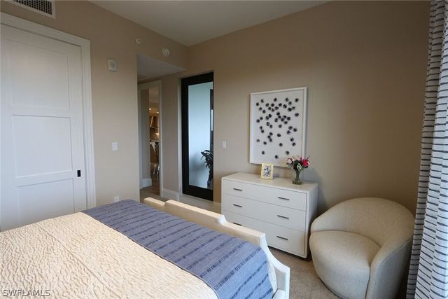 1135 3rd AVE S 517, Naples, FL 34102