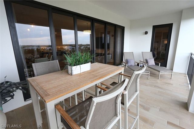 1135 3rd AVE S 517, Naples, FL 34102