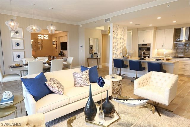 1135 3rd AVE S 517, Naples, FL 34102