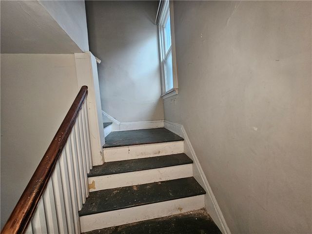 5515 Hobart St, Squirrel Hill, PA 15217