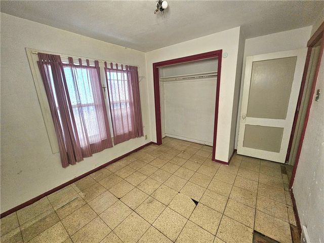 5515 Hobart St, Squirrel Hill, PA 15217