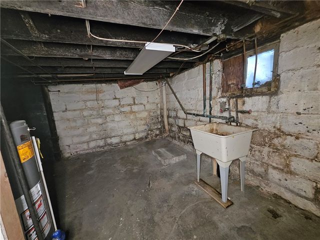 5515 Hobart St, Squirrel Hill, PA 15217