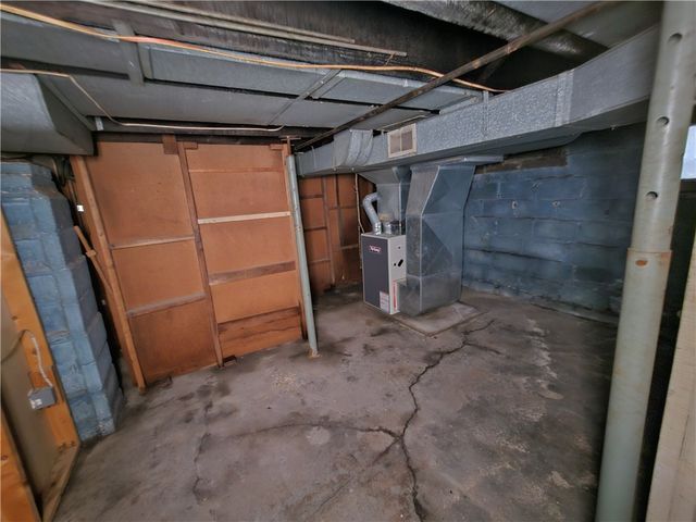 5515 Hobart St, Squirrel Hill, PA 15217