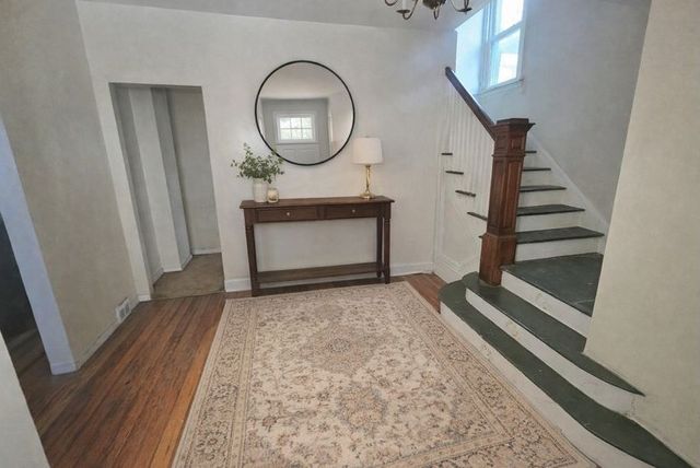 5515 Hobart St, Squirrel Hill, PA 15217