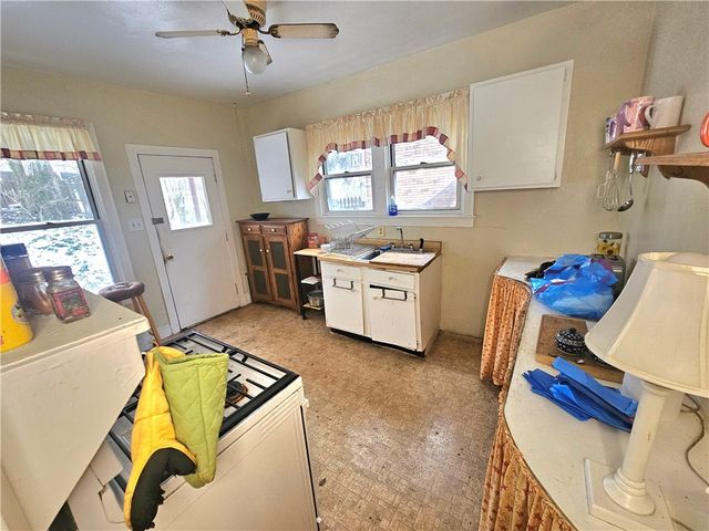 5515 Hobart St, Squirrel Hill, PA 15217