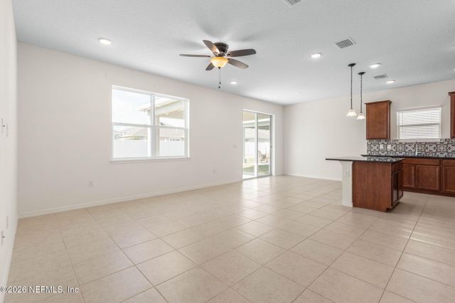 3 OAKLEAF Way, Palm Coast, FL 32137