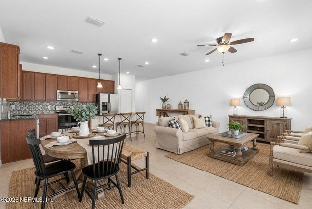 3 OAKLEAF Way, Palm Coast, FL 32137