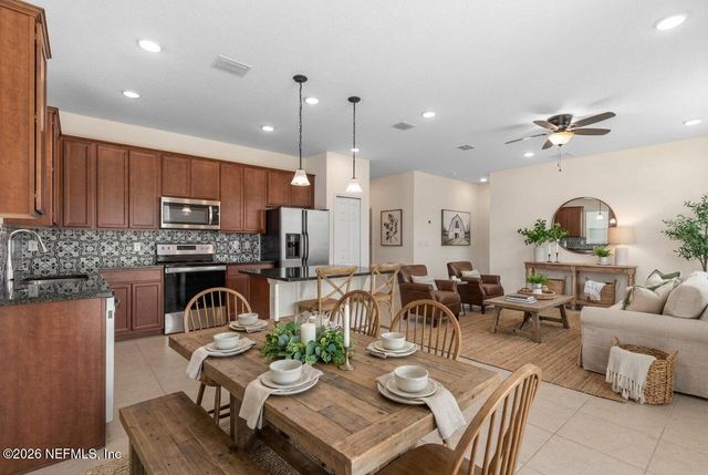 3 OAKLEAF Way, Palm Coast, FL 32137