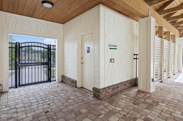 3 OAKLEAF Way, Palm Coast, FL 32137