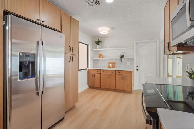 207 DOSTER DRIVE, Casselberry, FL 32707