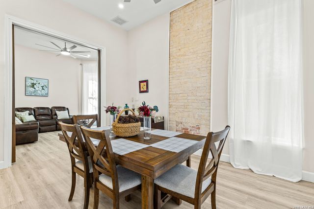 1018 Wyoming, San Antonio, TX 78203