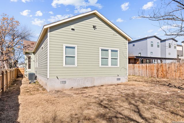 1018 Wyoming, San Antonio, TX 78203