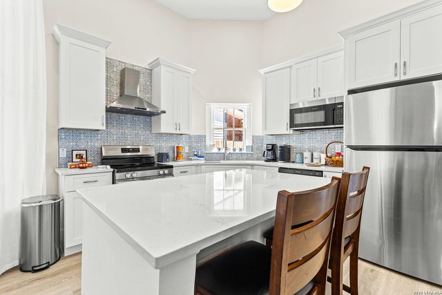 1018 Wyoming, San Antonio, TX 78203