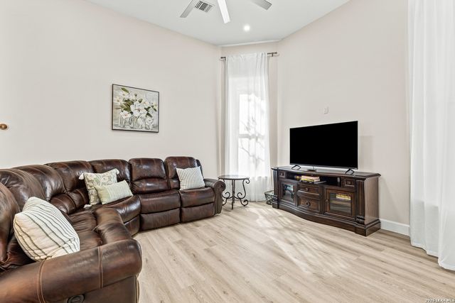 1018 Wyoming, San Antonio, TX 78203