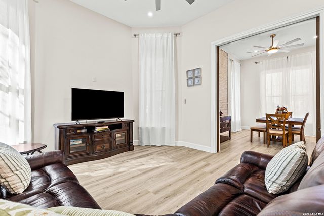 1018 Wyoming, San Antonio, TX 78203