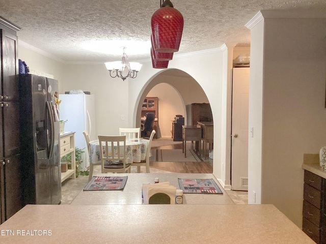 133 Thompson Rd, Crossville, TN 38571