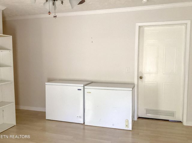 133 Thompson Rd, Crossville, TN 38571