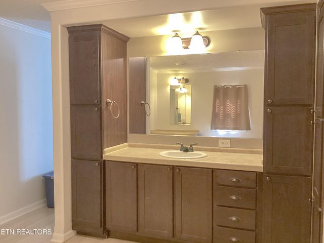 133 Thompson Rd, Crossville, TN 38571