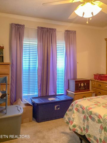 133 Thompson Rd, Crossville, TN 38571