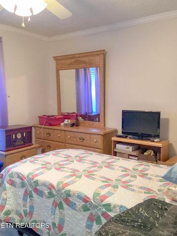 133 Thompson Rd, Crossville, TN 38571
