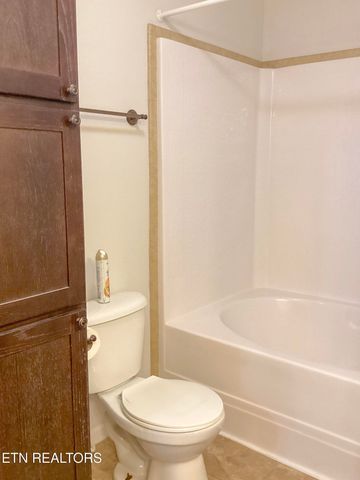 133 Thompson Rd, Crossville, TN 38571