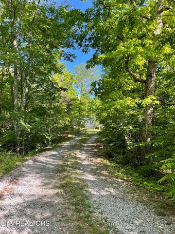 133 Thompson Rd, Crossville, TN 38571
